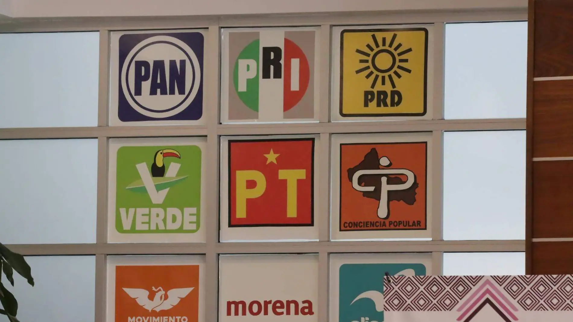 cuadros de partidos politicos logos